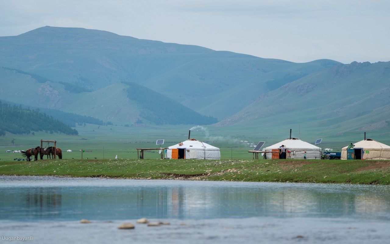Nomadic family | Premium Travel Mongolia