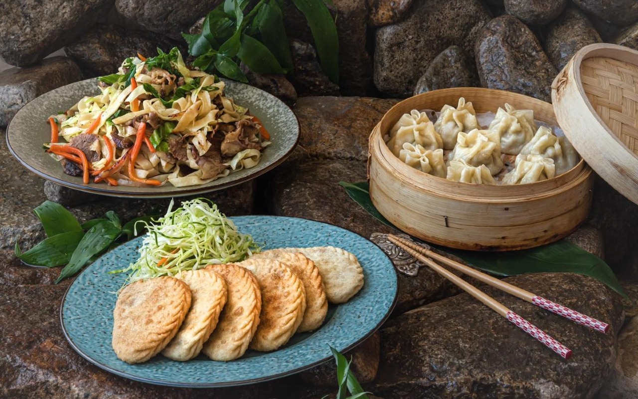 A meal at Asiana Restaurant | Premium Travel Mongolia