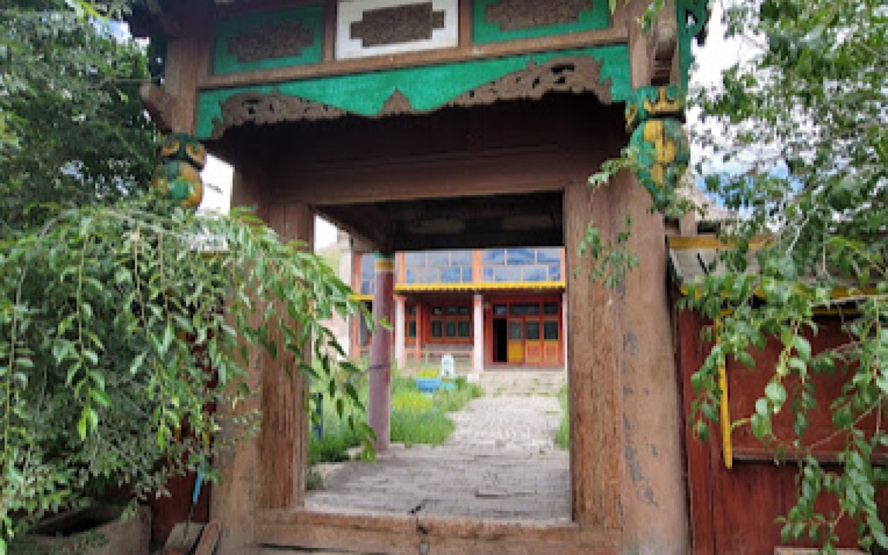 Temple gate | Premium Travel Mongolia